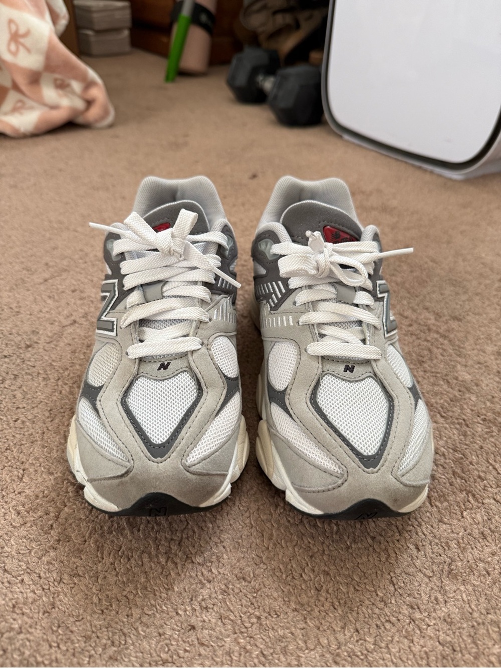 New Balance 9060 Y5 - Picture 2 of 5